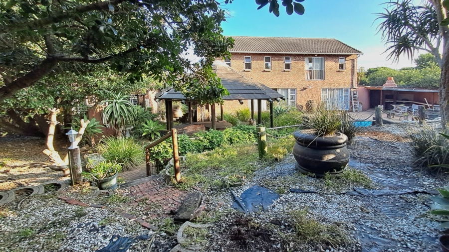 4 Bedroom Property for Sale in Seaview Eastern Cape